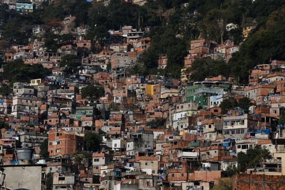  A Distância Que Nos Une, Um Retrato das Desigualdades Brasileiras