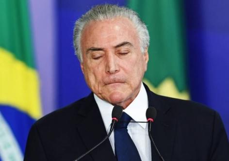  Denunciado, Temer perde força para votar reforma da Previdência