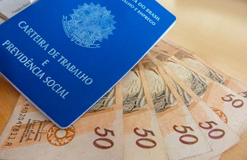  Governo reduz novamente projeção de salário mínimo para 2018