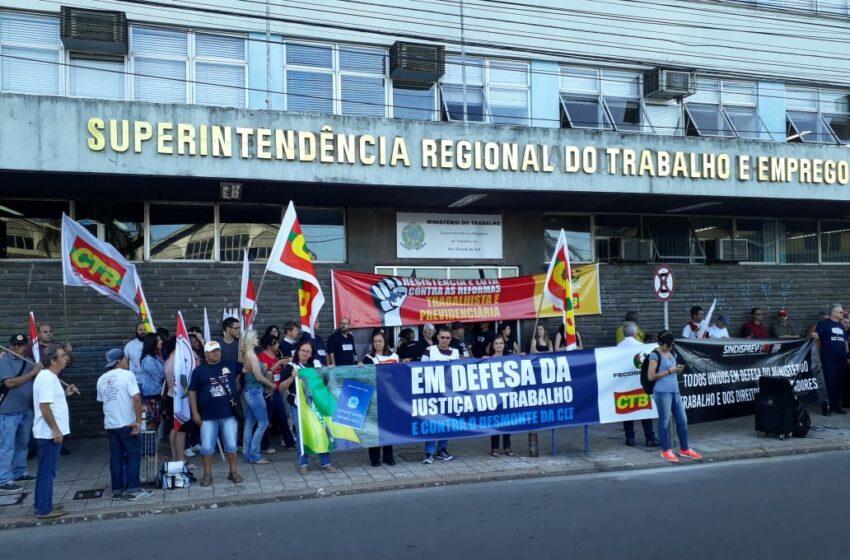  Centrais sindicais promovem ato unificado em defesa do Ministério do Trabalho