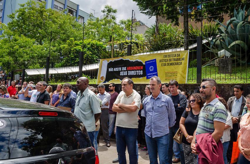  Caxias recebe ato em defesa da Justiça do Trabalho