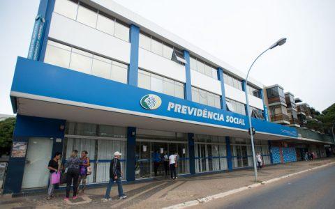  Com emprego precário, cai proporção de contribuintes para a Previdência