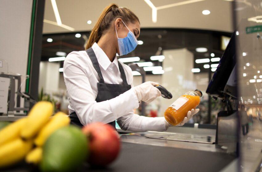  Trabalhadores de supermercados estão entre os que mais morrem por causa da pandemia