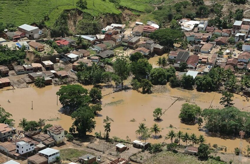 Mil colchões para aliviar o sofrimento das vítimas de enchentes