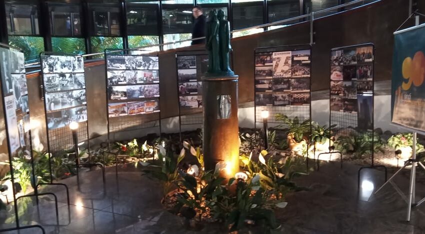  Câmara de Vereadores recebe exposição e prepara homenagem aos 90 anos de lutas e conquistas do Sindicomerciários Caxias
