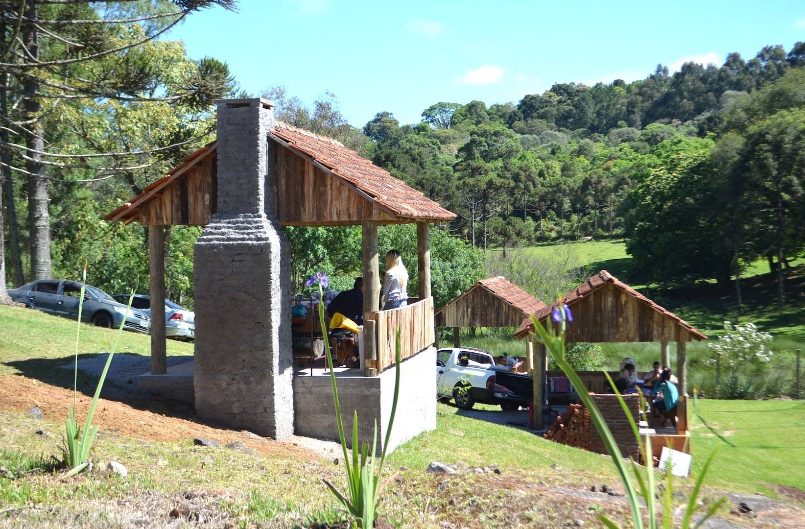 Comerciantes e comerciários podem aproveitar o Sesc Caiobá com descontos na  baixa temporada - Sindicomércio