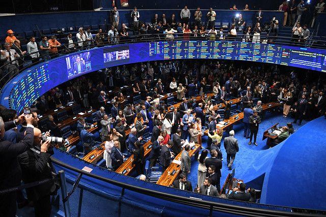  VITÓRIA HISTÓRICA! Fim da escala 6×1 é aprovado e representa uma das maiores conquistas dos trabalhadores brasileiros